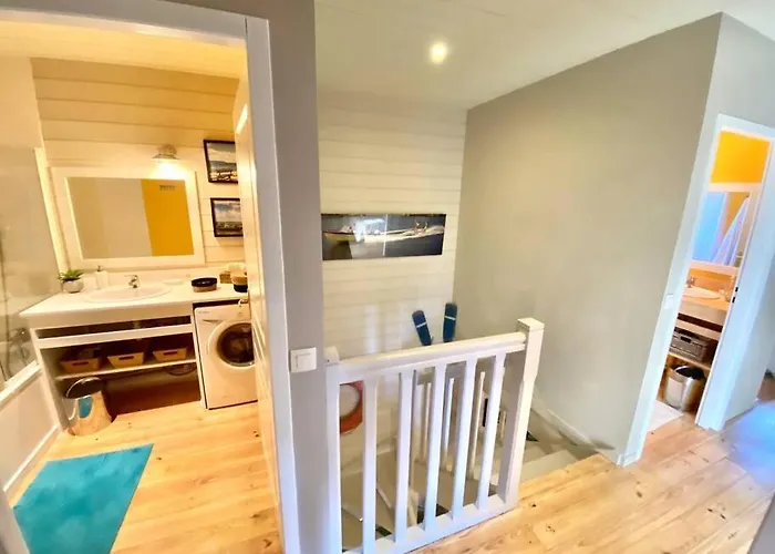 La Maison Bleue Villa *