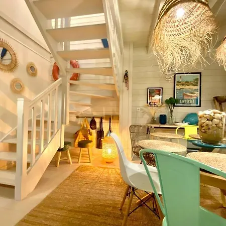 La Maison Bleue Villa *
