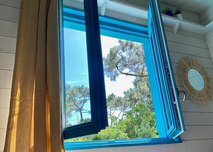 La Maison Bleue *